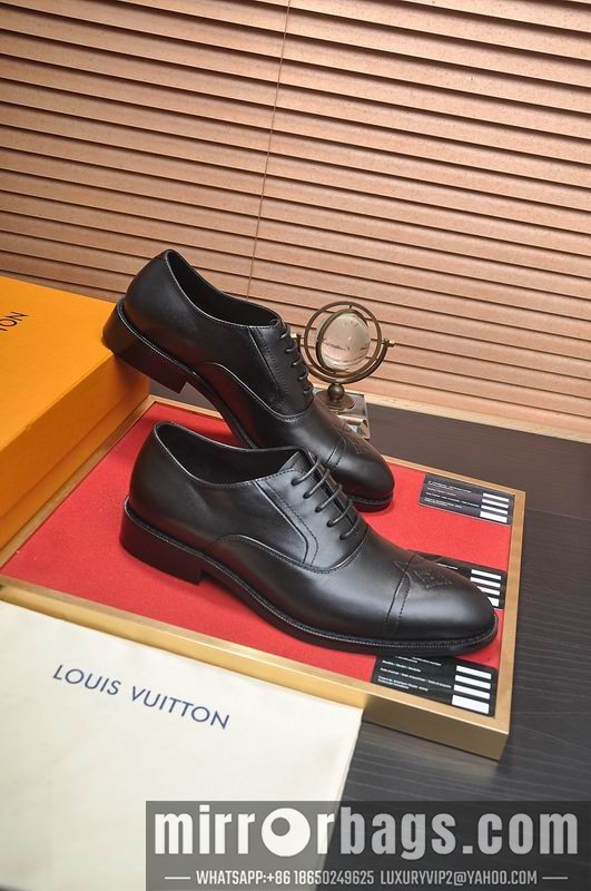 LV Replica Shoes LV sz38-45 mnf0667