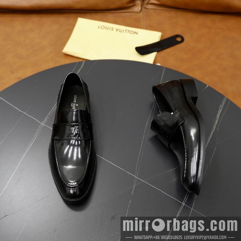 LV Replica Shoes LV sz38-45 mnf0641