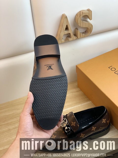 LV Replica Shoes LV SZ 38-44 22301300-1 2colors