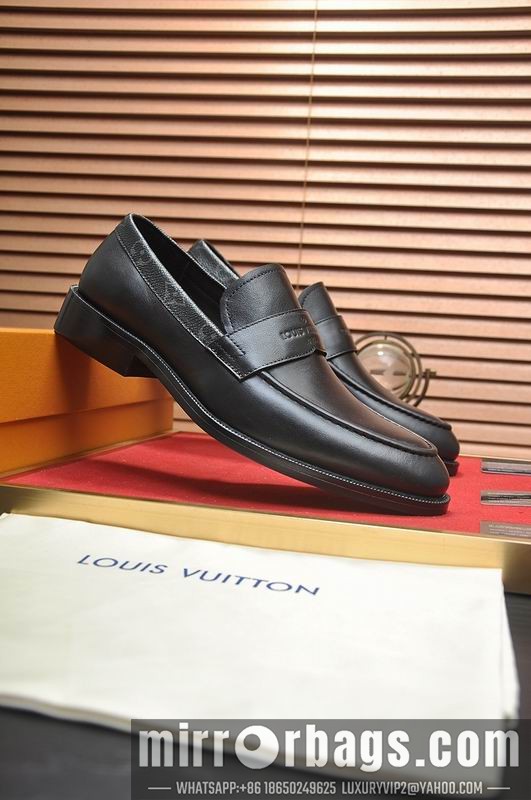 LV Replica Shoes LV sz38-45 mnf0554