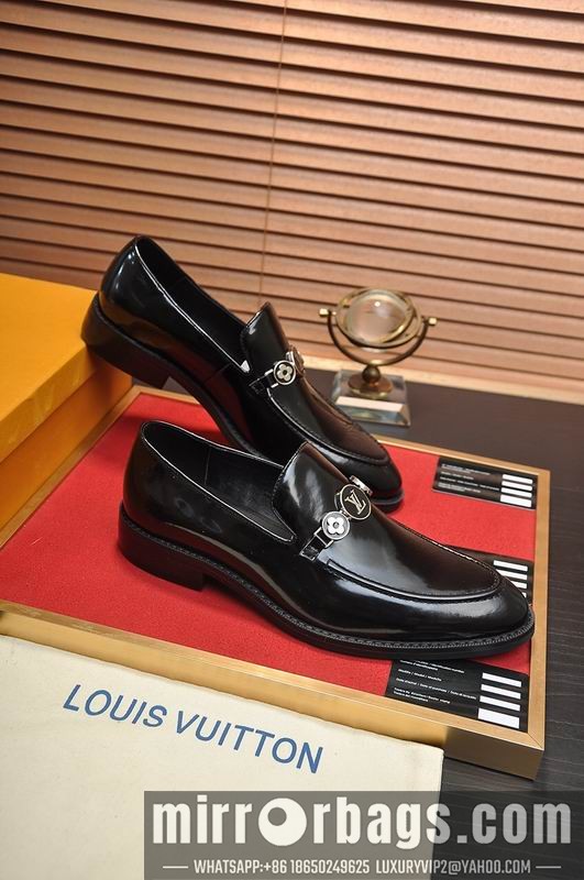 LV Replica Shoes LV sz38-45 mnf0717