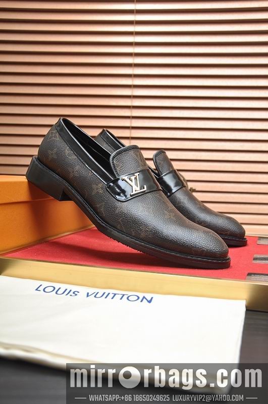 LV Replica Shoes LV sz38-45 mnf0748