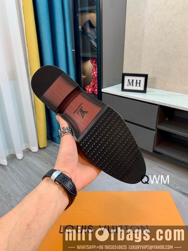 LV Replica Shoes LV sz38-45 2C WM0911