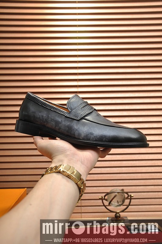LV Replica Shoes22521240 SZ 38-44