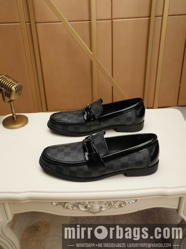 LV Replica Shoes LV sz38-44 mnf0550