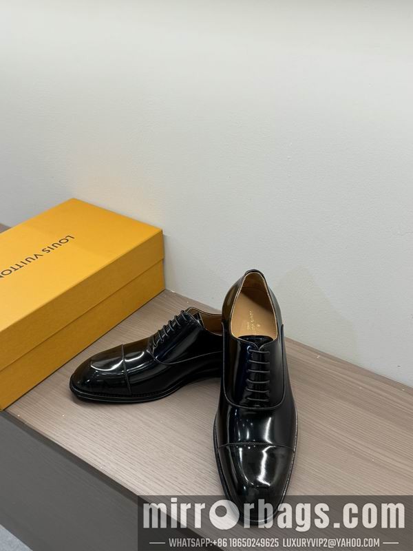 LV Replica Shoes LV sz38-45 mnf0117