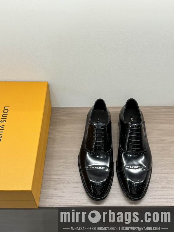 LV Replica Shoes LV sz38-45 mnf0117