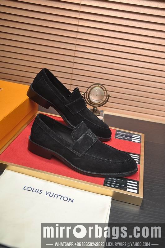 LV Replica Shoes LV sz38-45 mnf0658