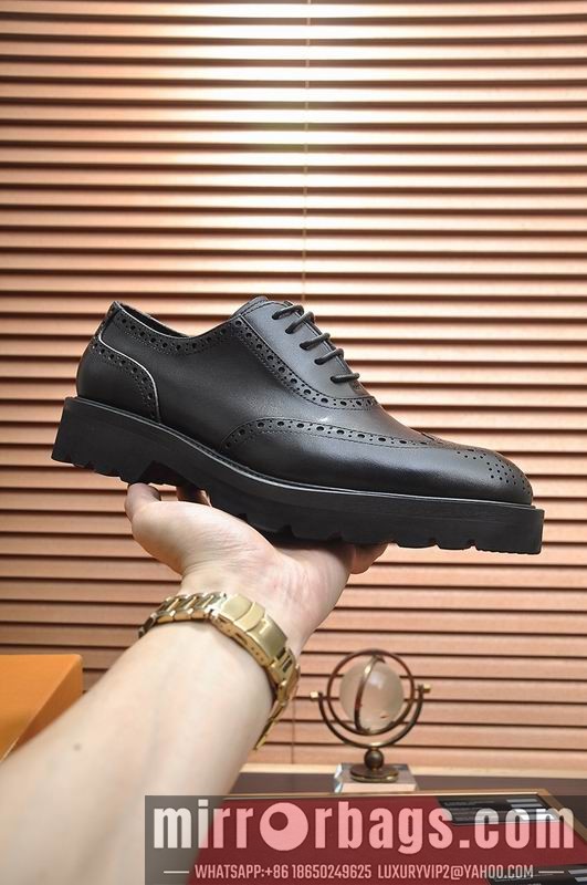 LV Replica Shoes LV sz38-45 mnf0617
