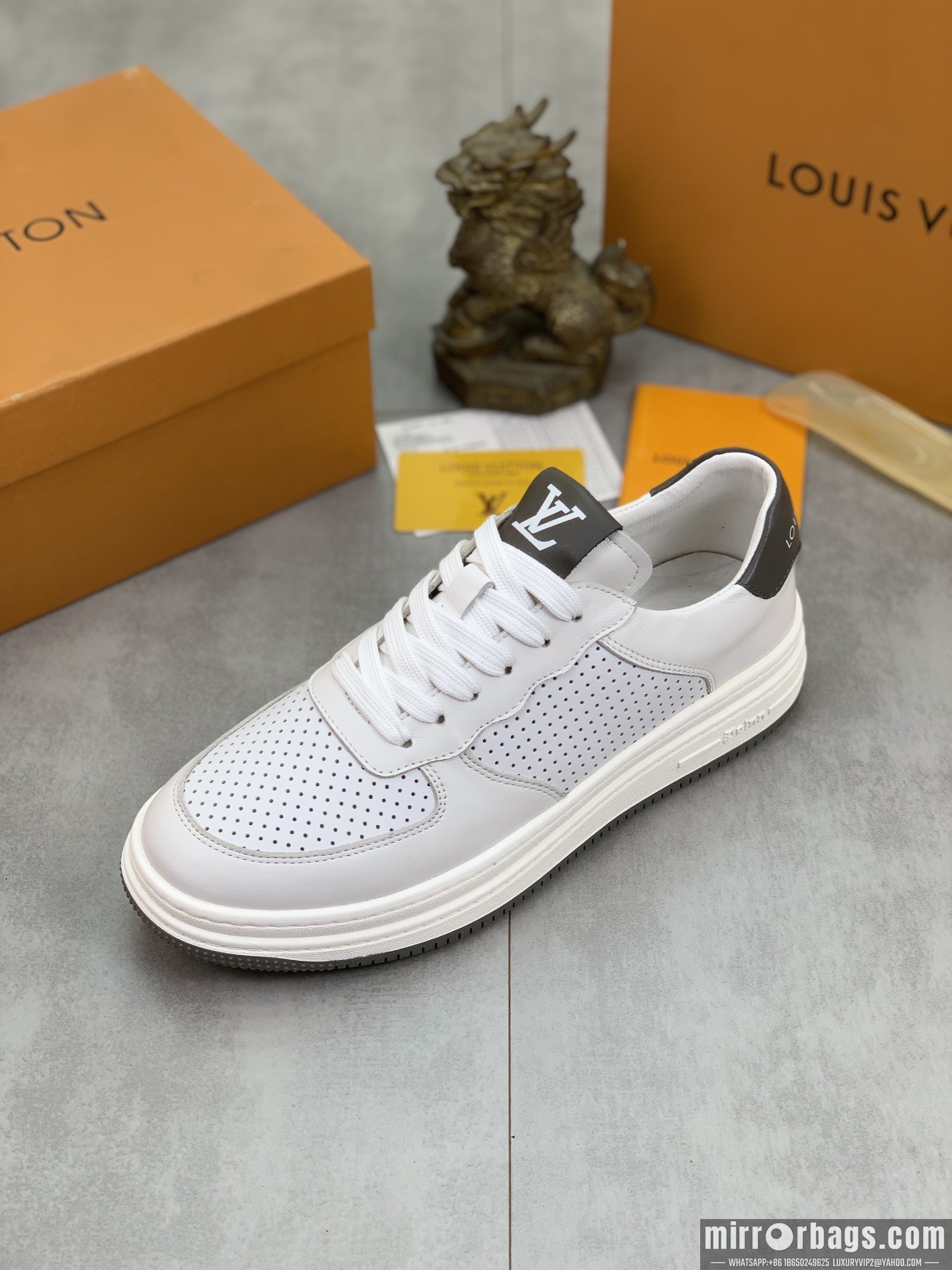 LV Replica Shoes LV sz38-44 mnf0302