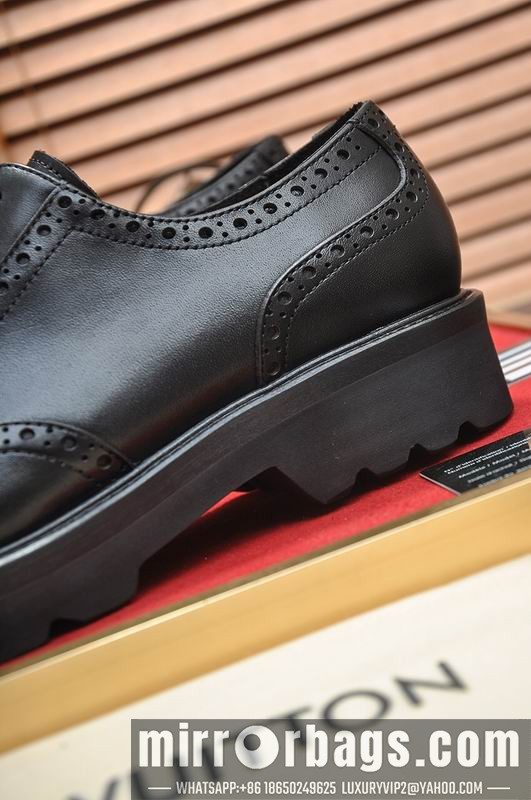 LV Replica Shoes LV sz38-45 mnf0617