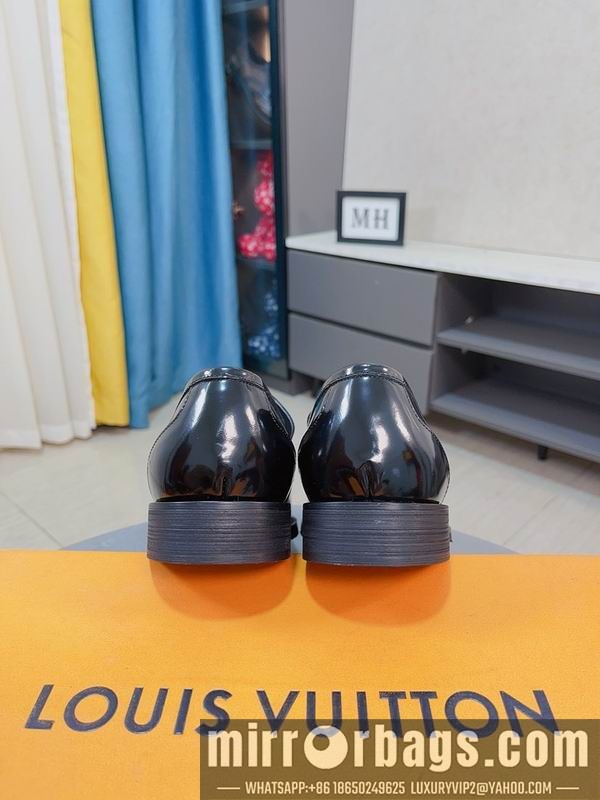 LV Replica Shoes LV sz38-45 mnf0602