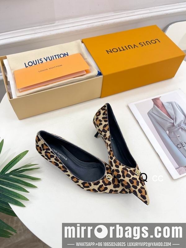 LV Replica Shoes LV sz35-40 4CM XC0310