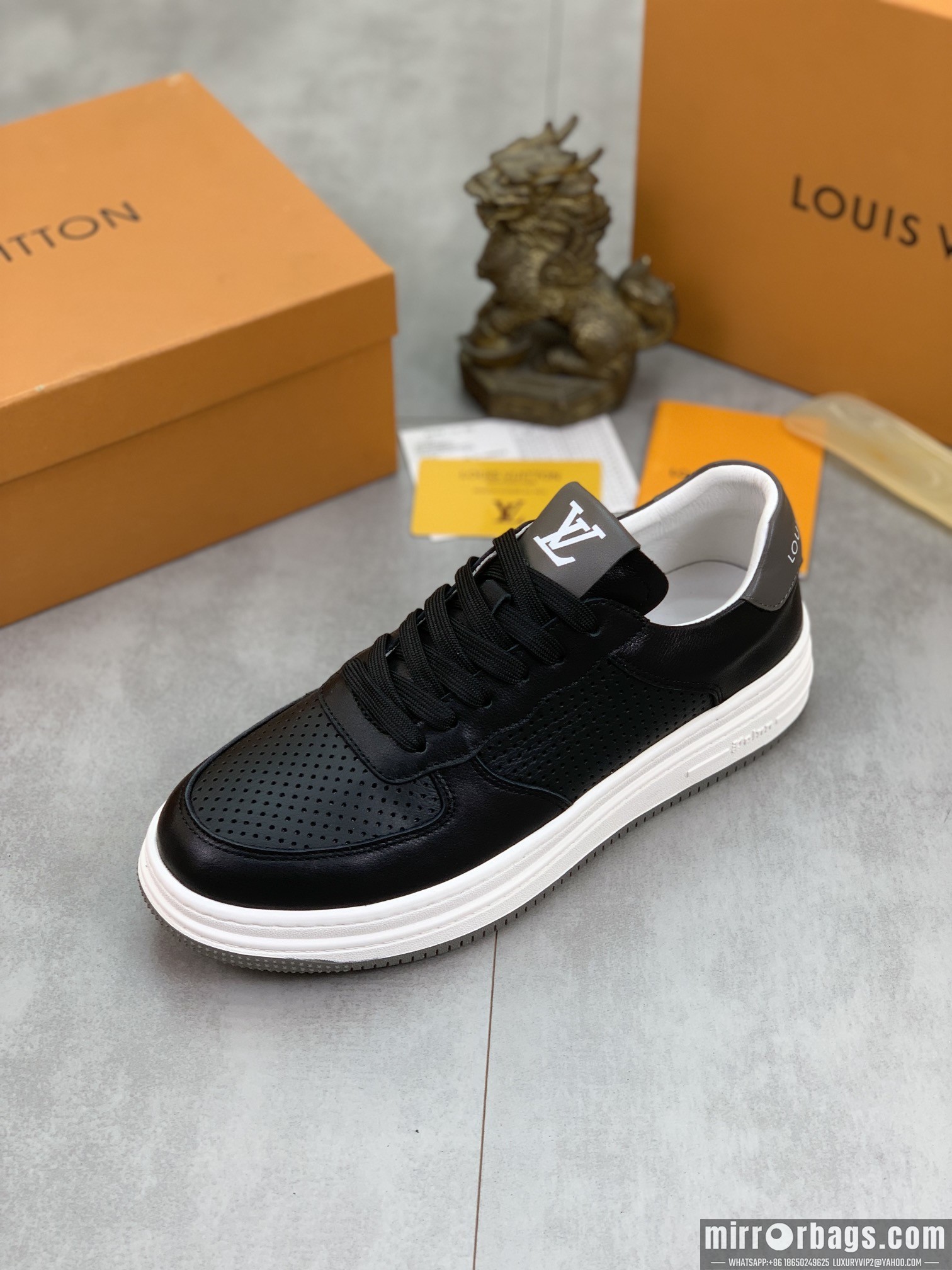 LV Replica Shoes LV sz38-44 mnf0302