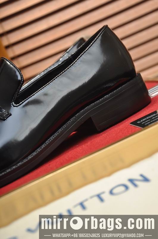 LV Replica Shoes LV sz38-45 mnf0717