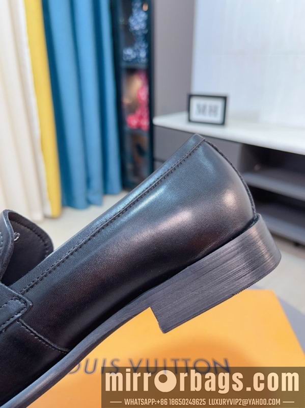 LV Replica Shoes LV sz38-44 mnf0138