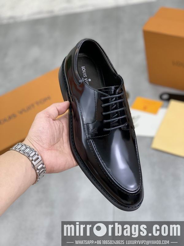 LV Replica Shoes LV sz38-45 mnf0312