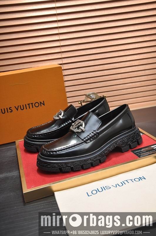 LV Replica Shoes LV sz38-45 mnf0618