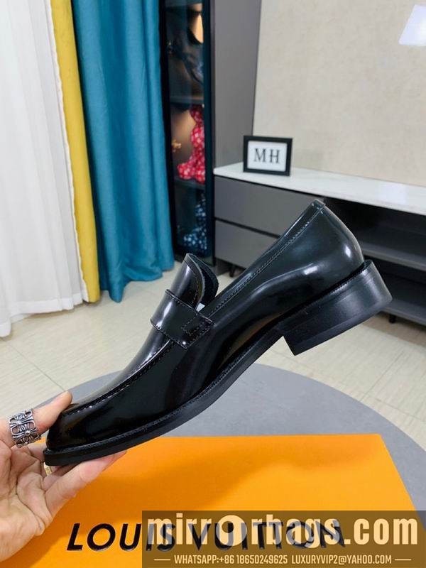 LV Replica Shoes LV sz38-44 mnf0131