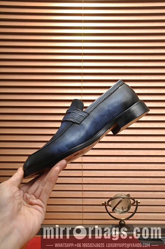 LV Replica Shoes22521240 SZ 38-44