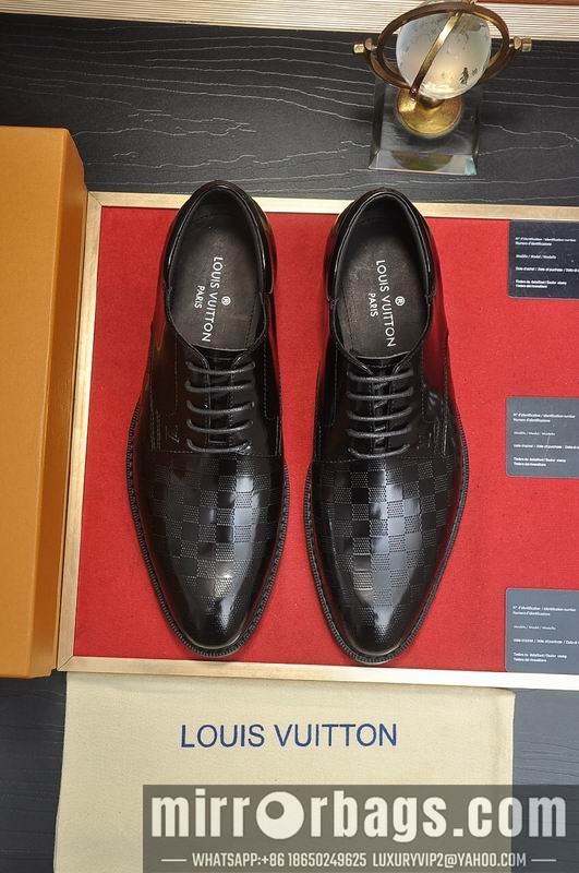 LV Replica Shoes LV sz38-45 mnf0447