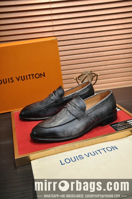 LV Replica Shoes22521240 SZ 38-44