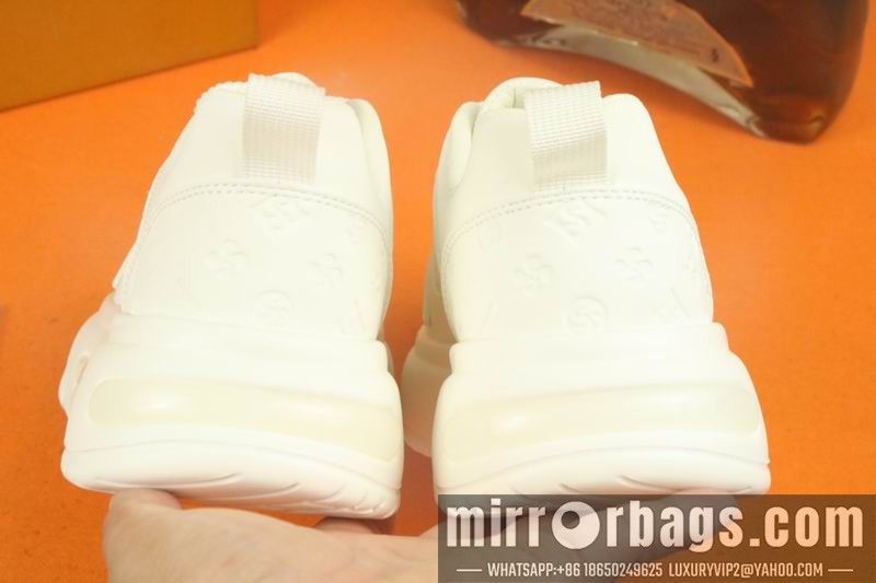 LV Replica Shoes LV sz38-43 mnf1024