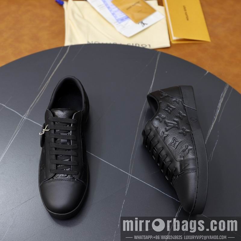 LV Replica Shoes LV sz38-45 mnf0611