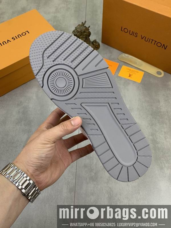 LV Replica Shoes LV sz38-44 mnf0156
