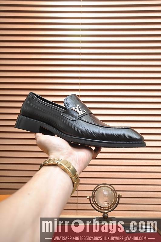 LV Replica Shoes LV sz38-45 mnf0743