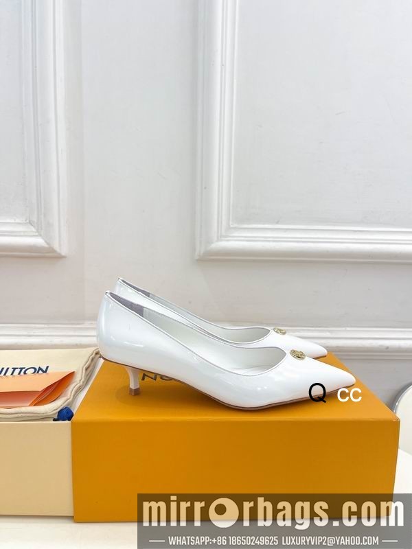 LV Replica Shoes LV sz35-40 4CM XC0310