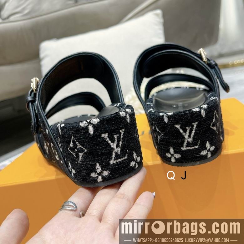 LV Replica Shoes LV sz35-39 XJ0313