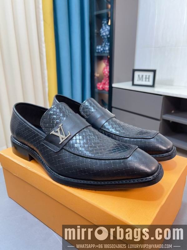LV Replica Shoes LV sz38-44 mnf0308