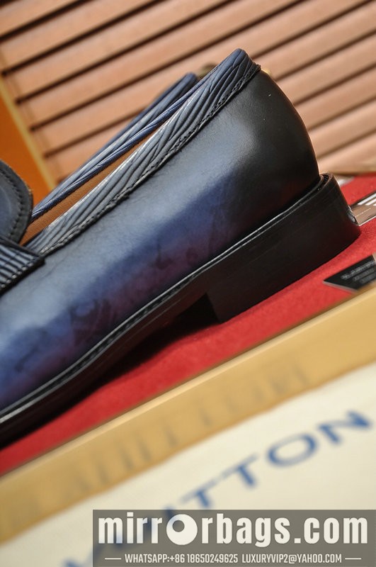 LV Replica Shoes22521240 SZ 38-44
