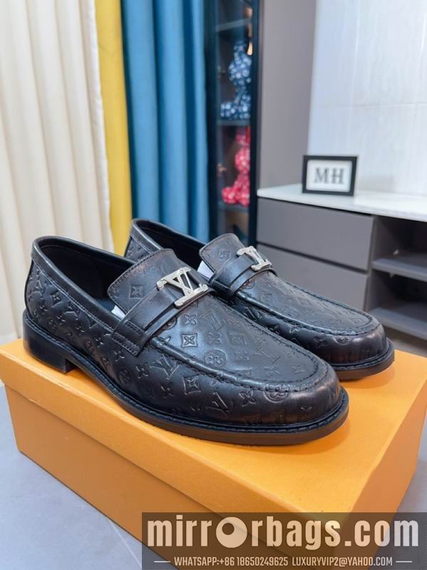 LV Replica Shoes LV sz38-44 mnf0171