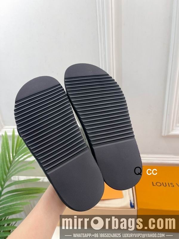 LV Replica Shoes LV sz36-44 XC0403