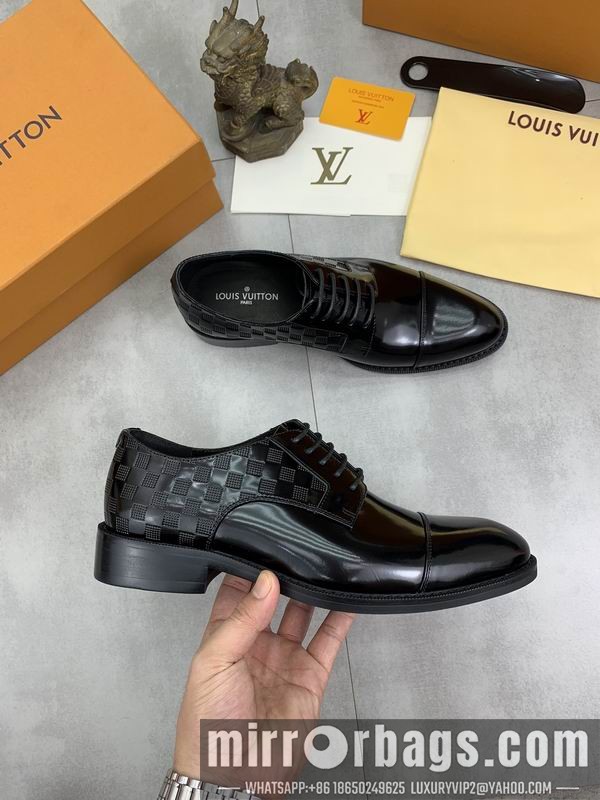 LV Replica Shoes LV sz38-45 mnf0311