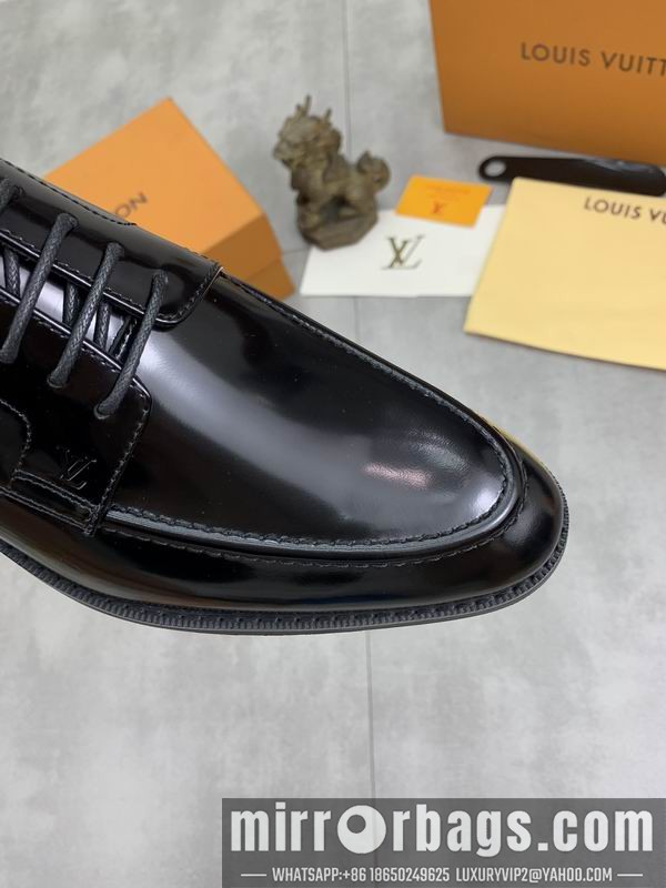 LV Replica Shoes LV sz38-45 mnf0312