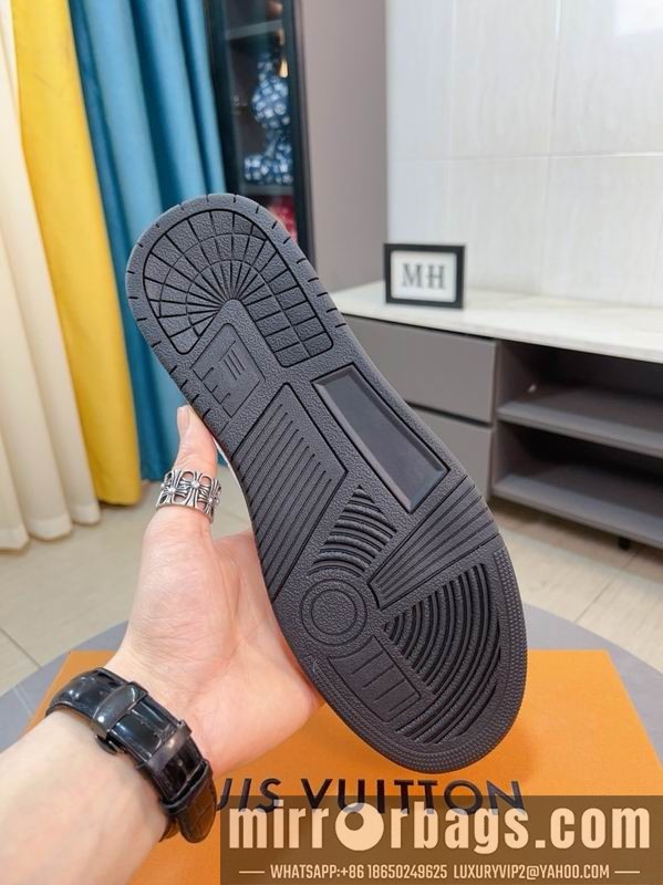 LV Replica Shoes LV sz38-44 mnf0607