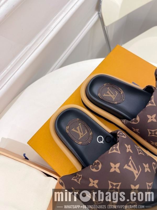LV Replica Shoes LV sz35-44 XC0310