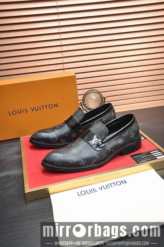 LV Replica Shoes LV sz38-45 mnf0748