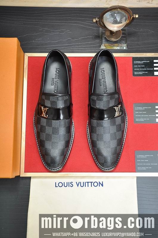 LV Replica Shoes LV sz38-45 mnf0747