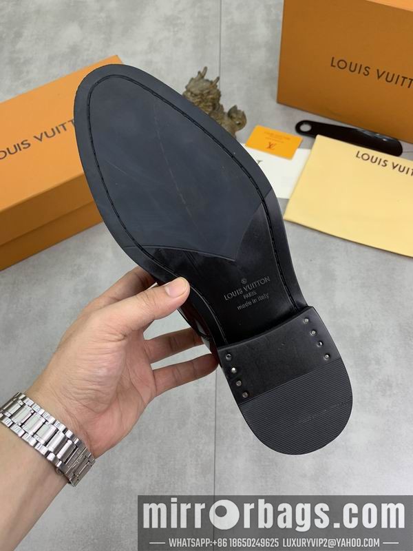 LV Replica Shoes LV sz38-45 mnf0312