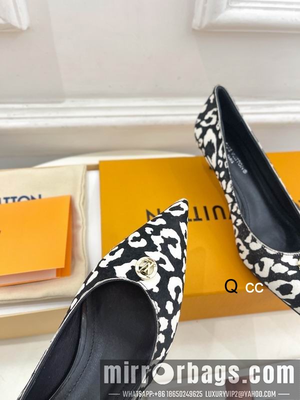 LV Replica Shoes LV sz35-40 4CM XC0310