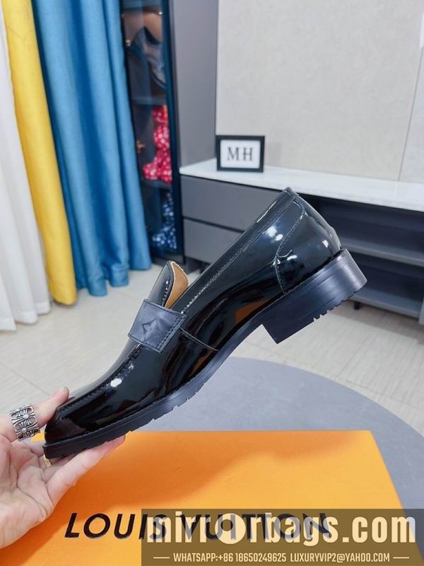 LV Replica Shoes LV sz38-45 mnf0174