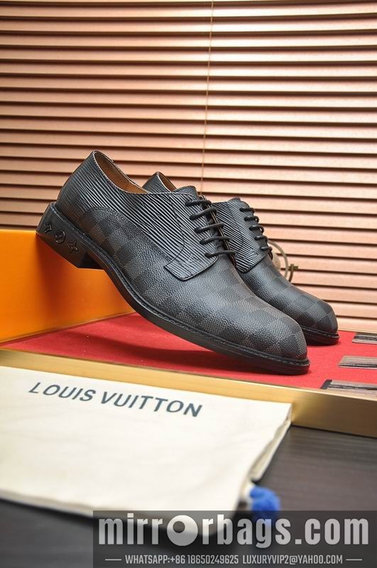 LV Replica Shoes LV sz38-45 mnf0738