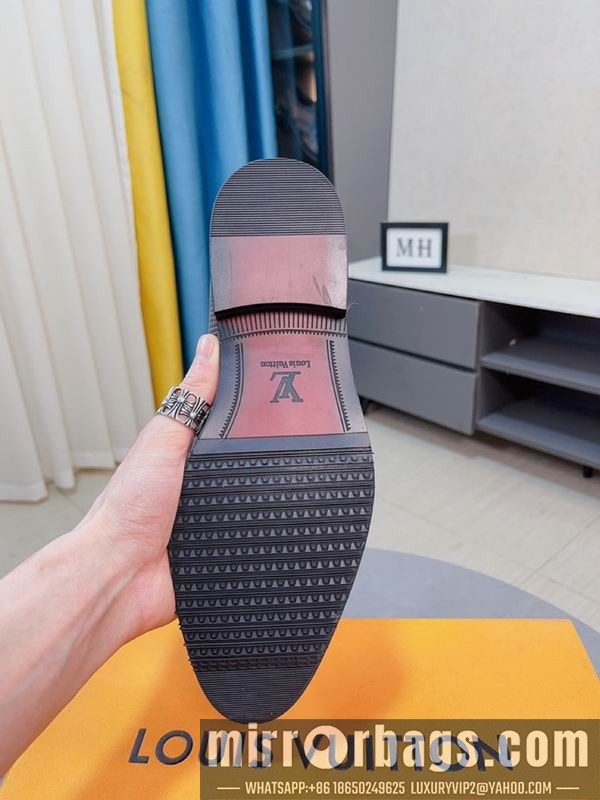 LV Replica Shoes LV sz38-44 mnf0333