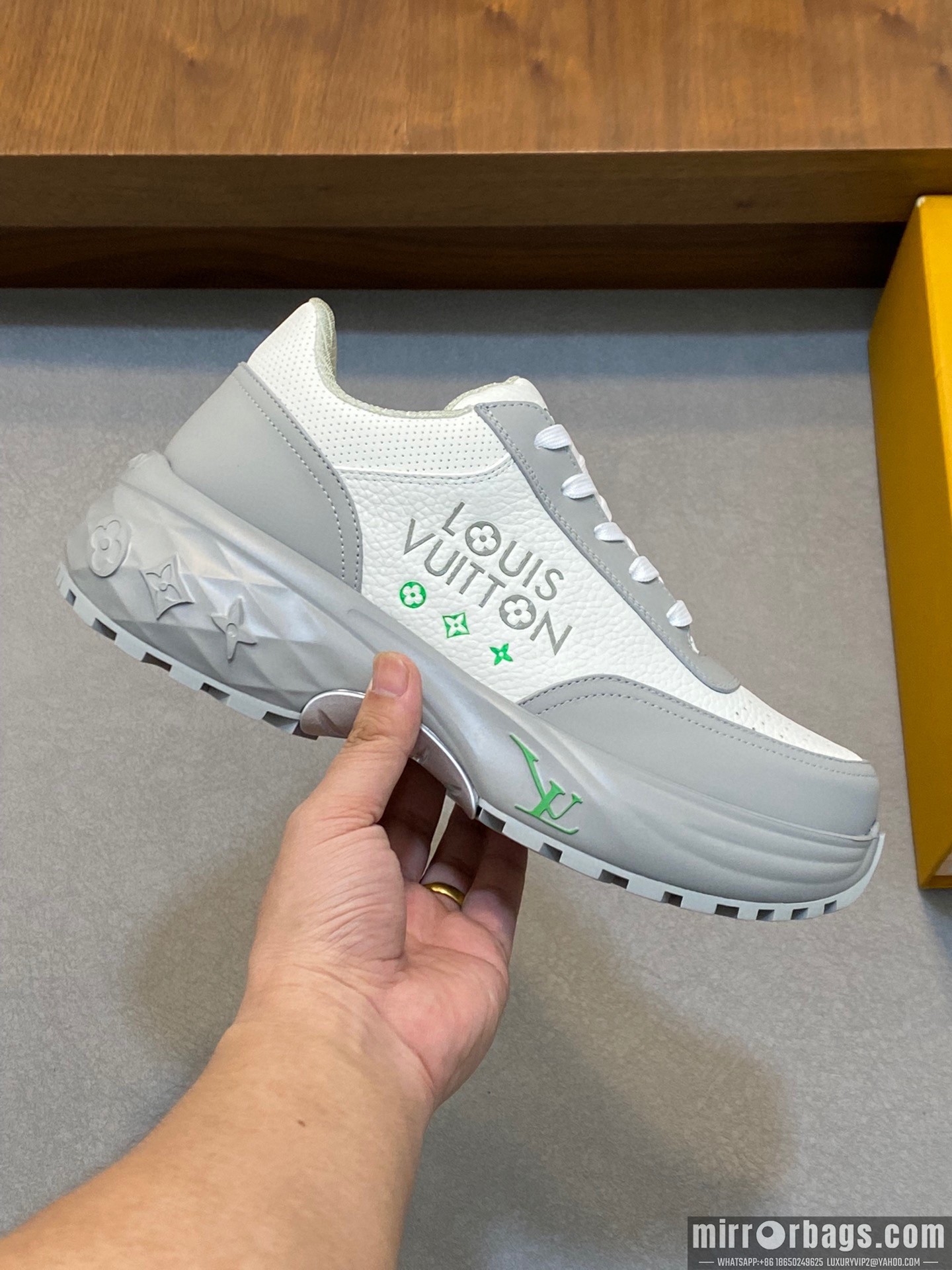 LV Replica Shoes LV sz38-45 h0924
