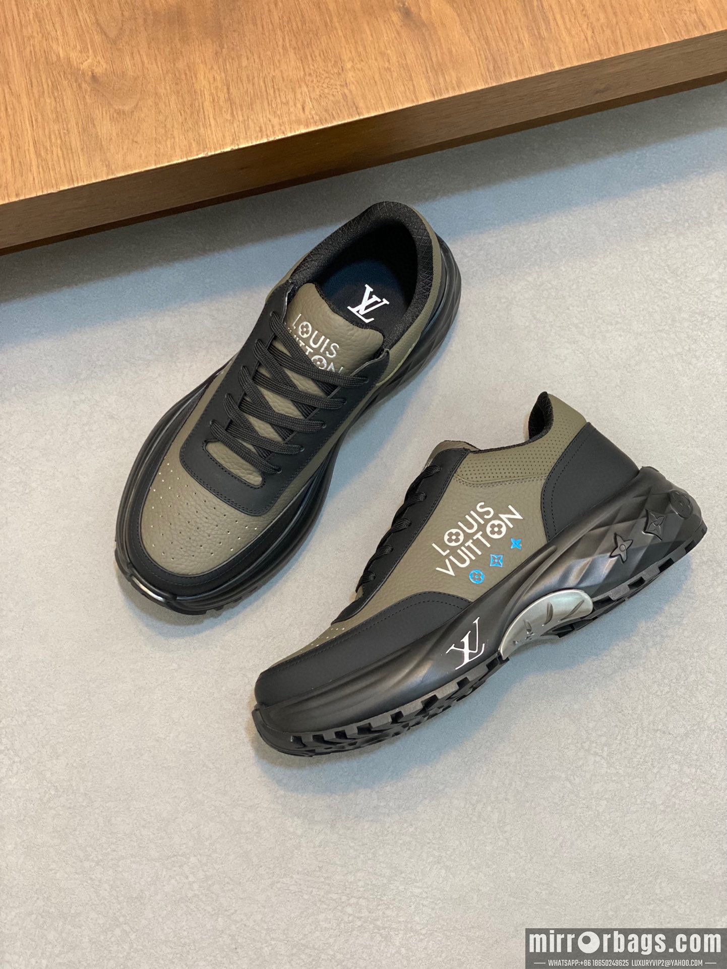LV Replica Shoes LV sz38-45 h0924