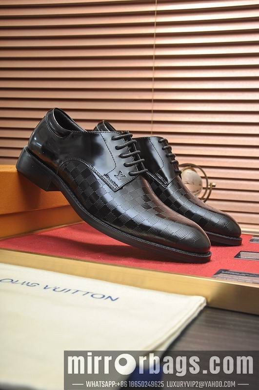LV Replica Shoes LV sz38-45 mnf0447